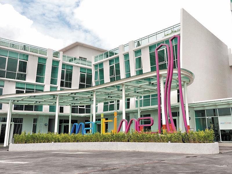 Maritime Luxury Suites George Town Exterior foto