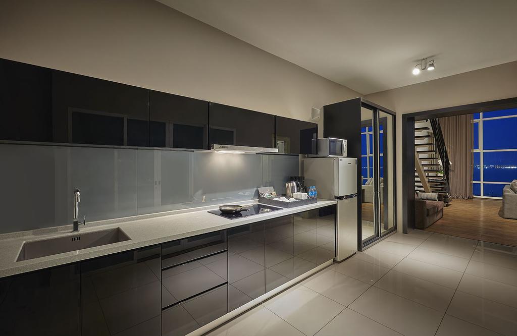 Maritime Luxury Suites George Town Exterior foto