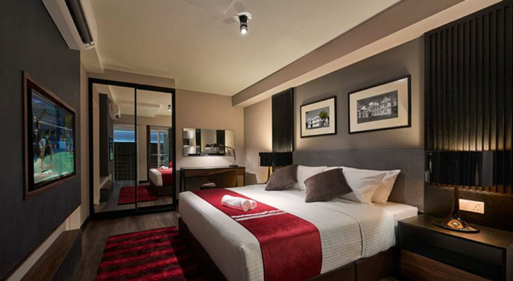 Maritime Luxury Suites George Town Exterior foto