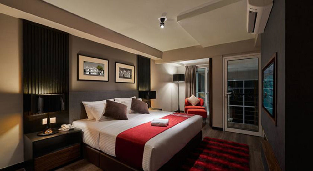 Maritime Luxury Suites George Town Exterior foto